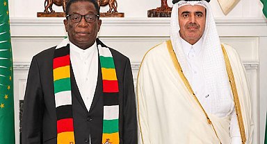 Al Khalifa, Zimbabve Cumhurbaşkanı'na Güven Mektubunu sundu