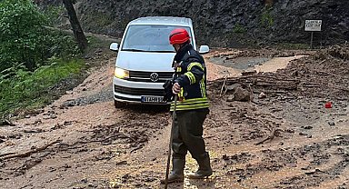 Araklı’da yağış sonrası mahsur kalan 2 vatandaş kurtarıldı