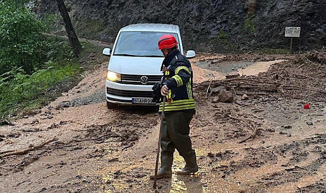 Araklı’da yağış sonrası mahsur kalan 2 vatandaş kurtarıldı