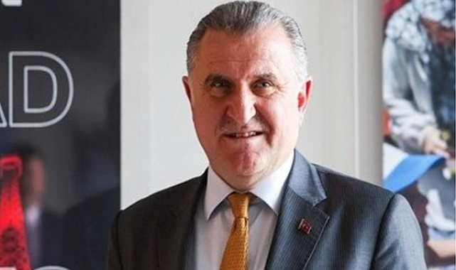 Bakan Bak’tan Elif Berra Gökkır ve Mete Gazoz’a tebrik mesajı