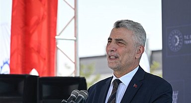 Bakan Bolat, Ticaret Bakanlığı personeliyle bayramlaştı