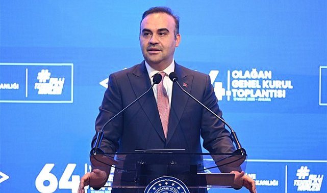 Bakan Kacır’ dan 200 bin endüstriyel robot hedefi
