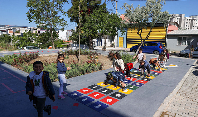 Buca İnönü Mahallesi’nde yeni oyun sokağı hizmete açıldı
