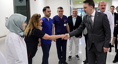 Bursa'da Hemşireler Günü’nde sağlık çalışanları ziyaret edildi