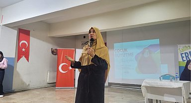 Çaldıran'da aile içi iletişim ve çocuk gelişimi semineri verildi