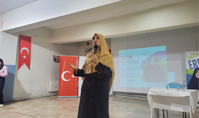 Çaldıran'da aile içi iletişim ve çocuk gelişimi semineri verildi