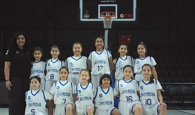 Çayırova’nın minik basketbolcuları şampiyon oldu