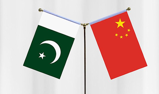 Çin ve Pakistan dışişleri bakanları İran krizini görüştü