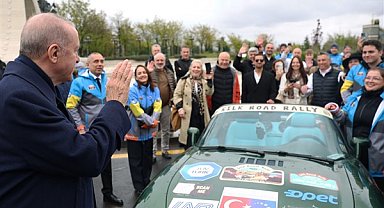 Cumhurbaşkanı Erdoğan, İpek Yolu Rallisi katılımcılarıyla buluştu