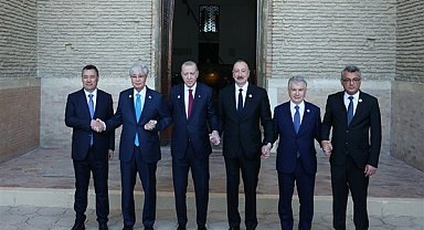Cumhurbaşkanı Erdoğan, Türkistan’da kültürel gezi programına katıldı