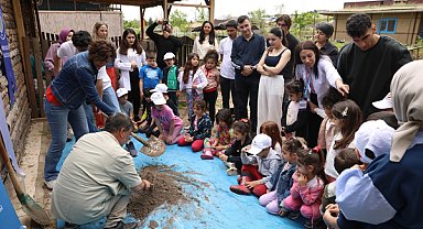 Diyarbakır’da öğrenciler kerpiç atölyesinde uygulamalı eğitim aldı