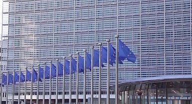 Dombrovskis, AB'nin stagflasyon şoku riskiyle karşı karşıya olduğunu açıkladı