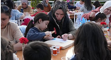 Düzce’de “Anneler Günü” Çocuk Üniversitesi’nde kutlandı