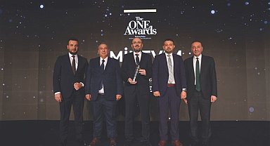 Eminevim, The ONE Awards’ta “Yılın En İtibarlı Markası” seçildi