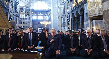 Erdoğan, cuma namazını Ayasofya-i Kebir Cami-i Şerifi'nde kıldı