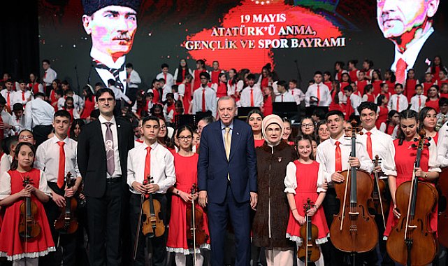 Erdoğan, Cumhurbaşkanlığı Çocuk Orkestrası ve Korosu Konseri'ne katıldı