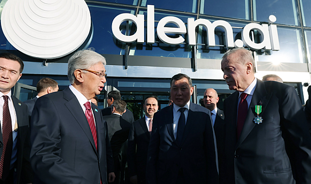 Erdoğan ve Tokayev, Kazakistan’daki yapay zeka merkezini ziyaret etti