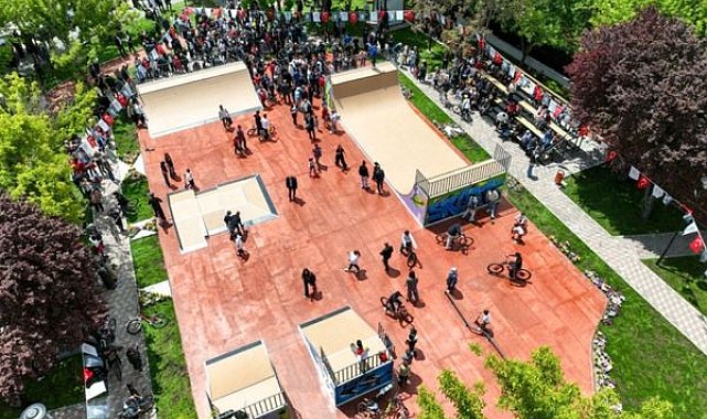 Etimesgut’ta “Yiğit Gençbay Kaykay Parkı” açıldı