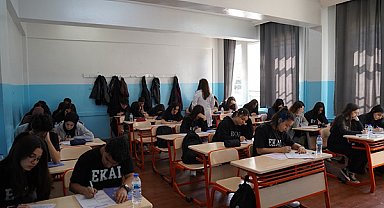 Gaziantep’te 12. sınıf öğrencilerine yönelik Yabancı Dil Deneme Sınavı yapıldı