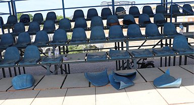 Gazipaşa Şehir Stadyumu’ndaki koltuklara zarar verildi