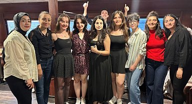 Genç İzmir Gönüllüleri, Bergama Vapuru’nda buluştu