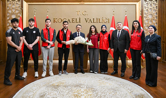 Gençlerden Vali İlhami Aktaş’a 19 Mayıs ziyareti