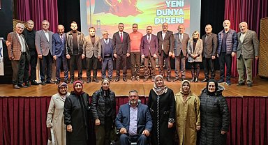 Gölcük’te “Yeni Dünya Düzeni” söyleşisi düzenlendi