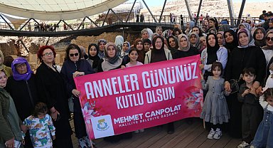 Haliliye’de Anneler Günü’nde Göbeklitepe gezisi düzenlendi