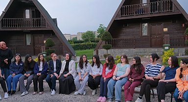İnegöl’de Gençlerin TÜBİTAK Bilim Kampı başladı