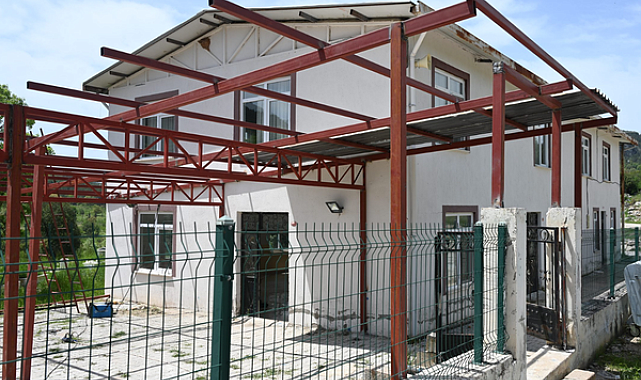 Isparta Hacıahmetler Köyü’ne malzeme desteği