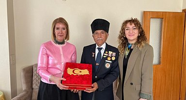 İzmit Belediyesi’nden Kıbrıs gazilerine ziyaret