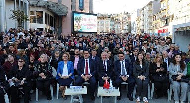 İzmit’te Hıdırellez coşkusu meydanlara taştı
