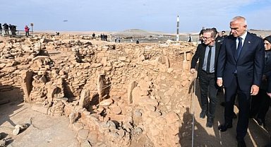 Karahantepe’de koruma çatısı ve çevre düzenleme çalışmaları sürüyor