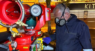 Kayseri Büyükşehir Belediyesi’nden gece ilaçlama çalışması