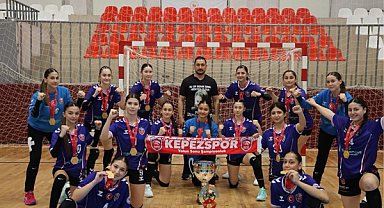 Kepez Belediyesi, Genç Kızlar Hentbolda Türkiye şampiyonu oldu