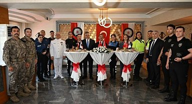 Kocaeli Valisi Aktaş’tan Emniyet Müdürlüğüne bayram ziyareti