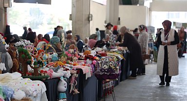 Konya’da KOMEK Pazarı’nda Anneler Günü coşkusu