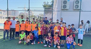 Konyaaltı’nda 19 Mayıs turnuvasında minik futbolcular sahne aldı