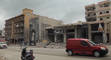 Lübnan’ın güneyinde hava saldırıları sürüyor