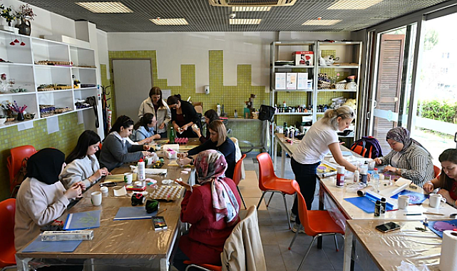 Manisa’da ücretsiz sanat atölyelerine yoğun ilgi