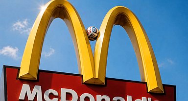 McDonald’s’ın altın kemerinde futbol topu belirdi