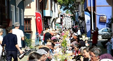 Mudanya’da Anneler Günü buluşması