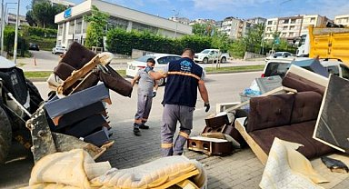 Nilüfer'de kent genelinde temizlik çalışmaları devam ediyor