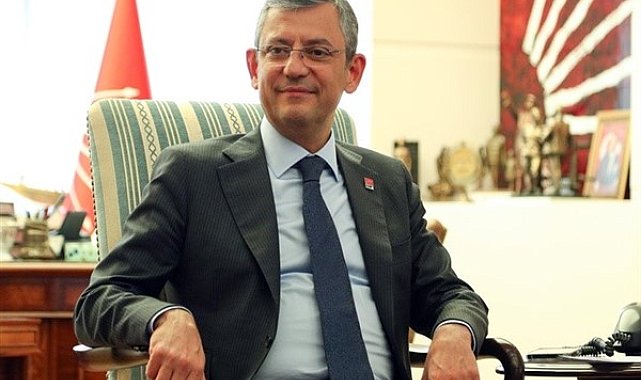 Özel’den Anneler Günü ziyaretleri