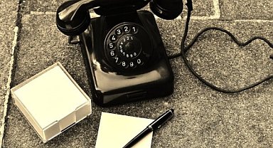 Pakistan ve İran dışişleri bakanları telefonda görüştü