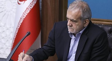 Pezeşkiyan: Bu onurlu mesleğin ekmeğini yedim