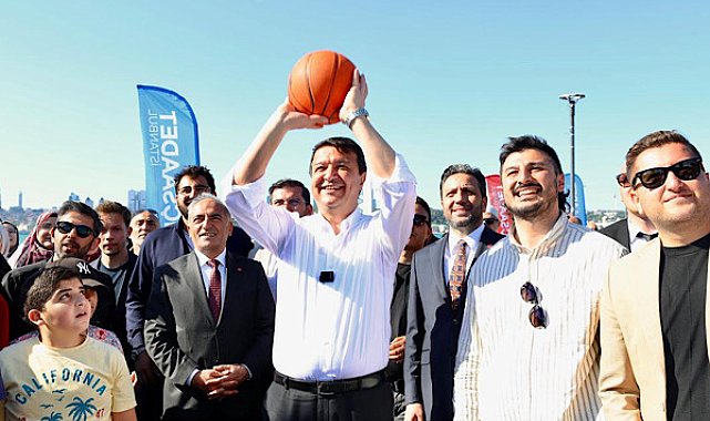 Saadet Partisi Genel Başkanı Arıkan, Üsküdar’da gençlerle buluştu