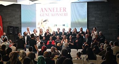 Sarıçam’da “Türkülerle Annelerimize Vefa Gecesi” düzenlendi