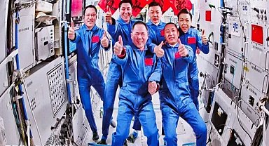 Shenzhou-23 mürettebatı Tiangong Uzay İstasyonu’nda görev devrine başladı