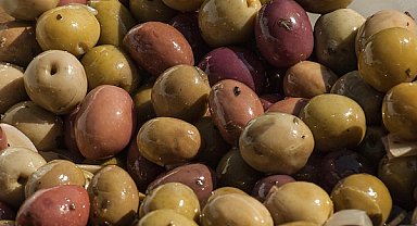 Ticaret Bakanlığı’ndan “50 TL’ye zeytin tanesi” satışına inceleme